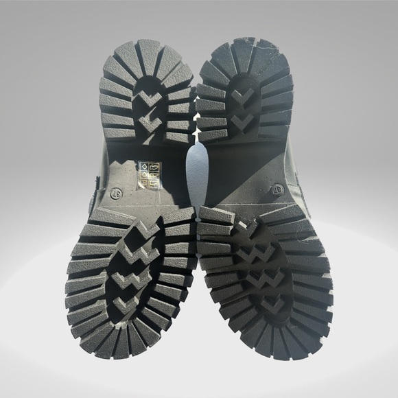 LANDO BLACK LEATHER -REBOOTED - Steve Madden - Picture 5 of 8